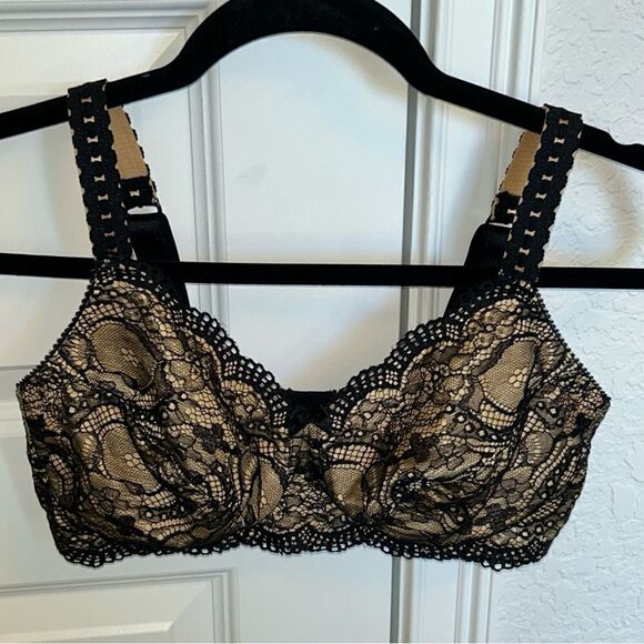 Classique Lace Wireless Bra 779 - Picture 1 of 5